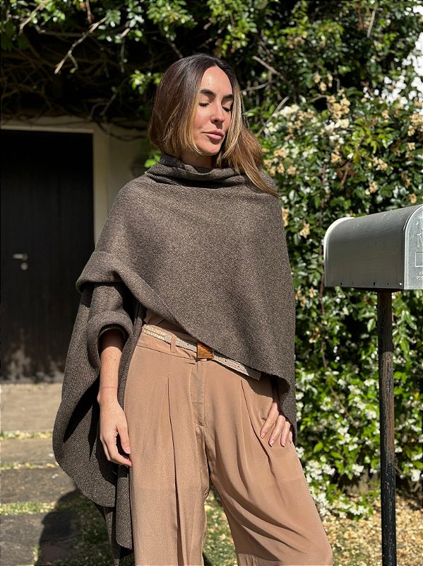 Ruana Uruguai Marrom