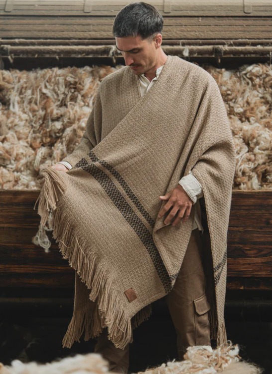 Poncho Raiz