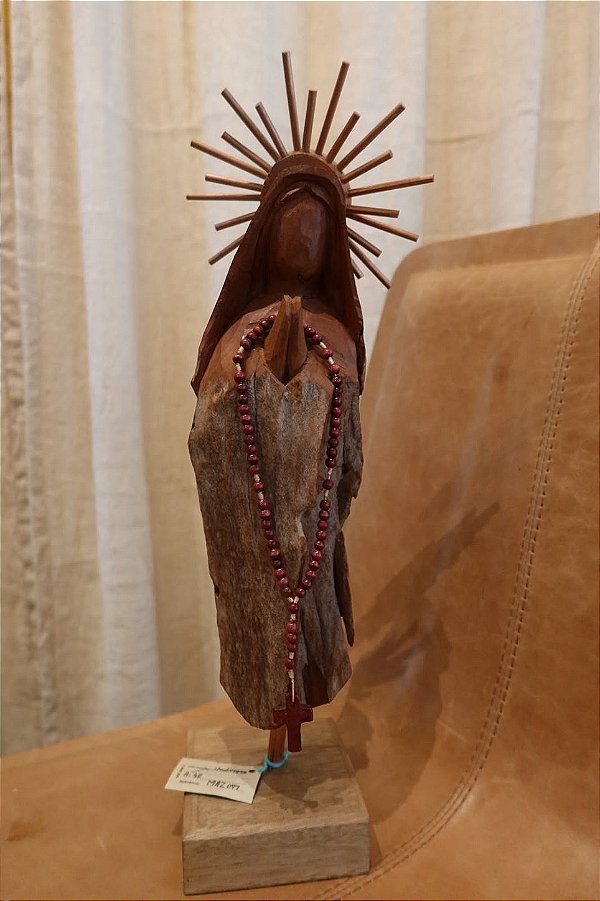 Nossa Senhora com Coroa em Madeira Umburana | Divina Brasilidade