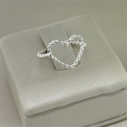 Anel Coração Retorcido