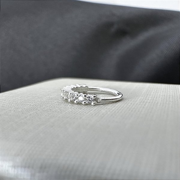 Piercing de Nariz Argola Cravejada em Prata 925 Autêntica – Hipoalergênico