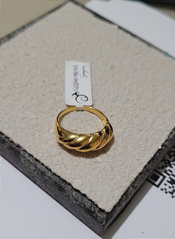 Anel croissant (Banhado a ouro 18K)