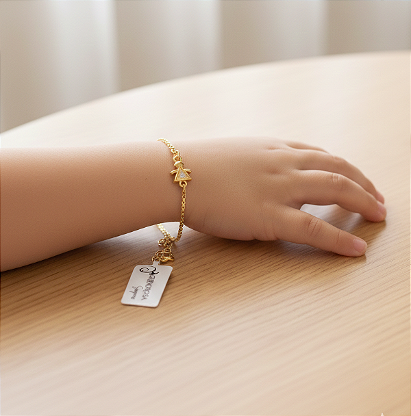 Pulseira Infantil com pingente de fada (BANHADO A OURO 18k)