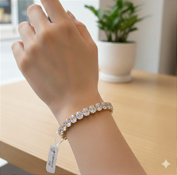 Bracelete com abertura Riviera zircônia redonda cristal (BANHADO A OURO 18k)