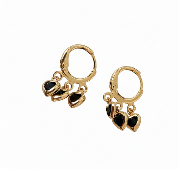 Brinco mini argola com extensor de três coração com pedra negra (BANHADO A OURO 18k)