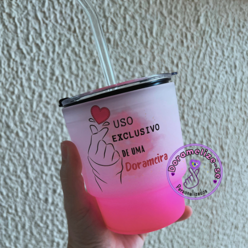 Copo degradê Rosa com Canudo de Vidro
