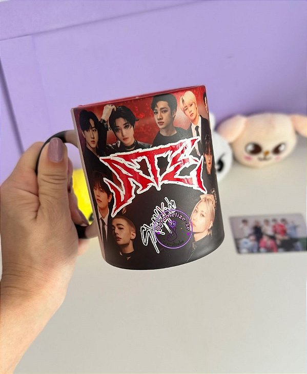 Caneca mágica - Stray Kids