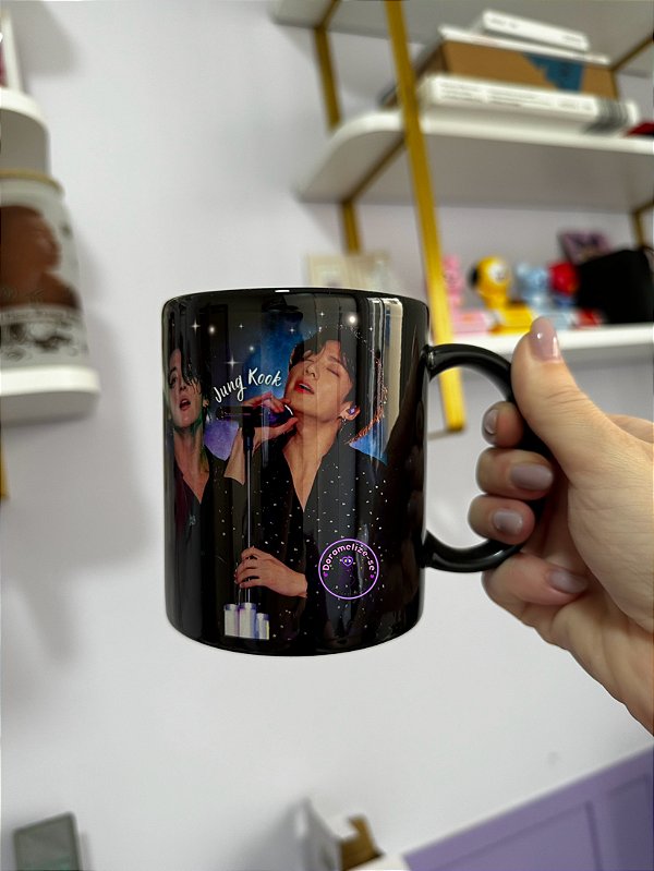 Caneca black- Jung Kook music