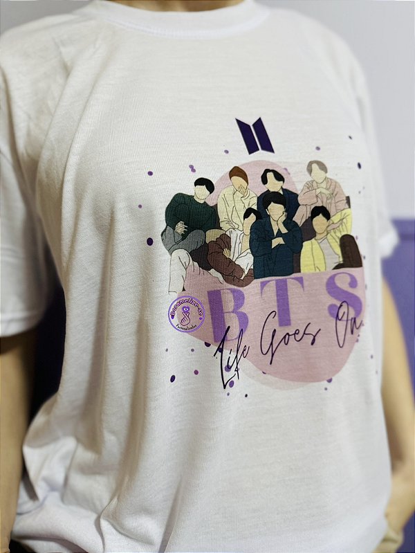 Camiseta branca - Life Goes On