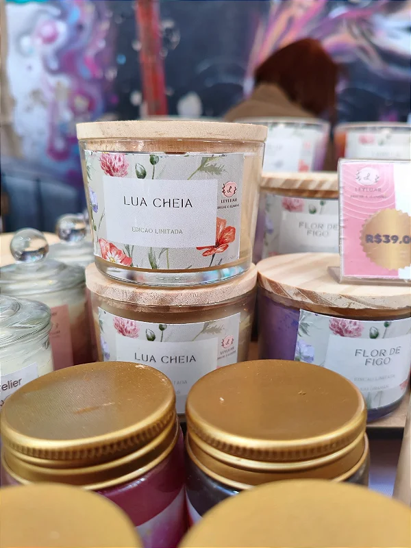 Vela aromática em pote baixo