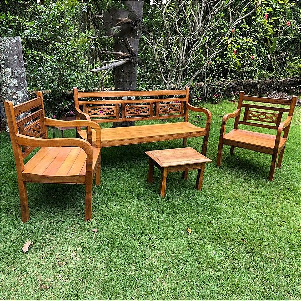 Namoradeira 3 Lugares + duas Poltronas + mesa De Centro de Brinde | Promoção