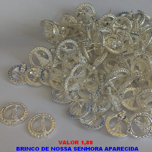 BRINCO FOLHEADO A PRATA COM 50 MILÉSIMOS + VERNIZ DIAMOND  NOSSA SRA APARECIDA 13MM PRBR000105