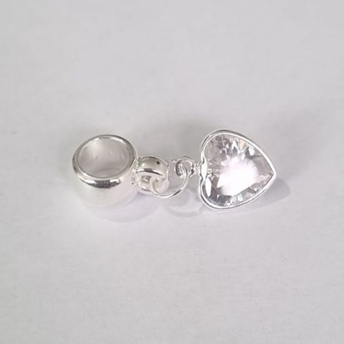BERLOQUE FOLHEADO A PRATA COM 50 MILÉSIMOS + VERNIZ DIAMOND PINGENTE CORAÇÃO COM ZIRCÔNIA 8MM PRBQ000094