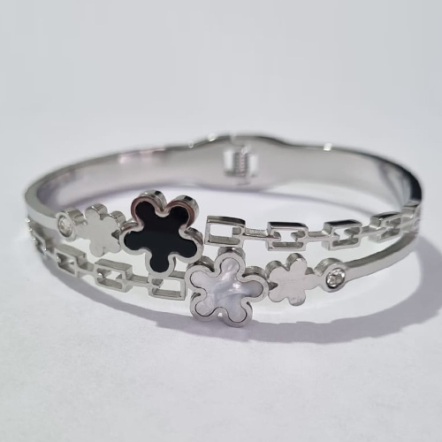 PULSEIRA (BRACELETE) EM AÇO INOXIDÁVEL FLORES BRANCA E PRETAS E MICRO ZIRCÔNIAS LARGURA 6MM ACPS000310