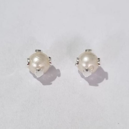 BRINCO FOLHEADO A PRATA COM 50 MILÉSIMOS + VERNIZ DIAMOND PÉROLA 6MM  (PAR) PRBR000565