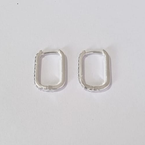 BRINCO FOLHEADO A PRATA COM 50 MILÉSIMOS + VERNIZ DIAMOND ARGOLA QUADRADA COM 1 FILEIRAS DE MICRO ZIRCÔNIAS 13MM PRBR000629