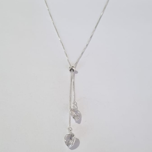 GARGANTILHA FOLHEADA A PRATA COM 50 MILÉSIMOS + VERNIZ DIAMOND CORRENTE VENEZIANA GRAVATINHA 60CM ZIRCÔNIA FORMATO CORAÇÃO 8MM PRGG000847