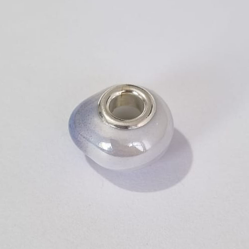 BERLOQUE  FOLHEADO A PRATA COM 50 MILÉSIMOS + VERNIZ DIAMOND OVAL MURANO 2 CORES 14MM (UNIDADE) PRBQ000109