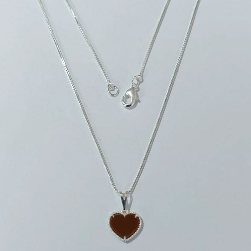 GARGANTILHA FOLHEADA A PRATA COM 50 MILÉSIMOS + VERNIZ DIAMOND CORRENTE VENEZIANA CORAÇÃO MARROM 10MM PRGG000899