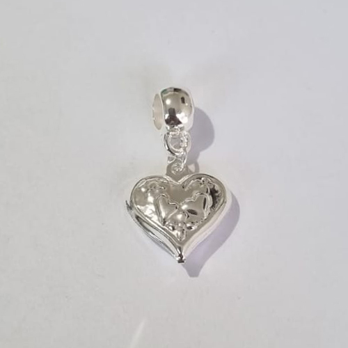 BERLOQUE  FOLHEADO A PRATA COM 50 MILÉSIMOS + VERNIZ DIAMOND CORAÇÃO DESENHADO 15MM (UNIDADE) PRBQ000116