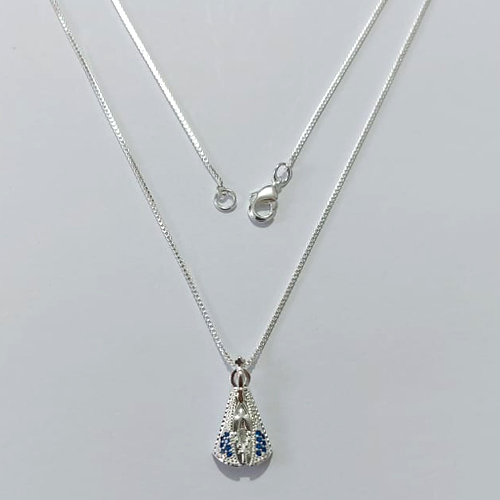 GARGANTILHA FOLHEADA A PRATA COM 50 MILÉSIMOS + VERNIZ DIAMOND CORRENTE 45CM NOSSA SENHORA APARECIDA CRAVEJADO COM MICRO ZIRCÔNIAS AZUÍS 10MM FECHO LAGOSTA PRGG001000