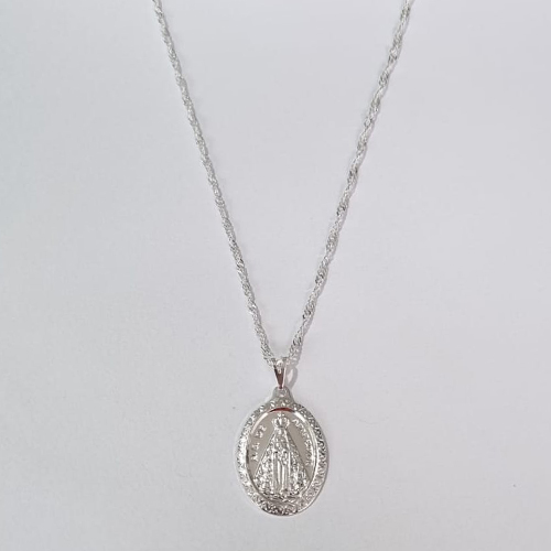 GARGANTILHA FOLHEADA A PRATA COM 50 MILÉSIMOS + VERNIZ DIAMOND CORRENTE VENEZIANA 45CM PINGENTE OVAL NOSSA SRA APARECIDA 26MM FECHO LAGOSTA PRGG001020