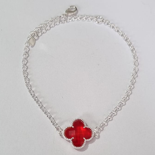 PULSEIRA FOLHEADA A PRATA COM 50 MILÉSIMOS + VERNIZ DIAMOND ELLO PORTUGUÊS 17CM TREVO VERMELHO VIDRO 13MM +EXTENSOR PRPS000687