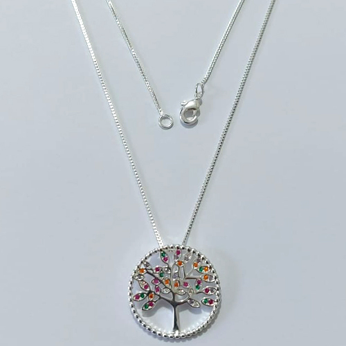 GARGANTILHA FOLHEADA A PRATA COM 50 MILÉSIMOS + VERNIZ DIAMOND CORRENTE VENEZIANA 45CM PINGENTE ÀRVORE DA VIDA COM MICRO ZIRCÔNIAS 24MM PRGG001039