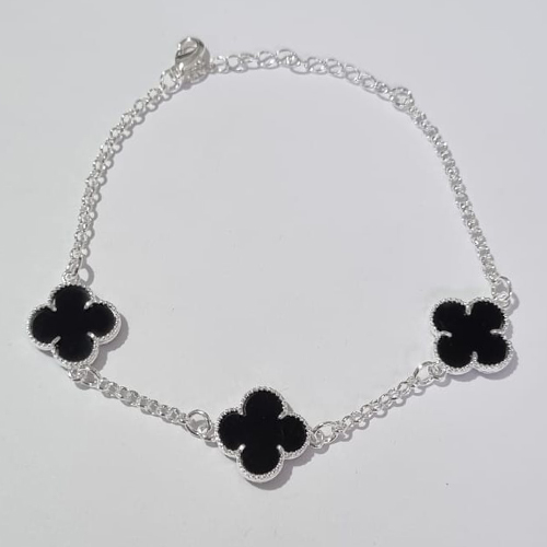 PULSEIRA FOLHEADA A PRATA COM 50 MILÉSIMOS + VERNIZ DIAMOND 17CM TREVO PRETO 13MM FECHO LAGOSTA + EXTENSOR PRPS000836