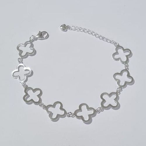 PULSEIRA FOLHEADA A PRATA COM 50 MILÉSIMOS + VERNIZ DIAMOND 16CM TREVO VAZADO LISO 13MM FECHO LAGOSTA + EXTENSOR PRPS000852