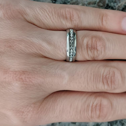ALIANÇA EM AÇO INOXIDÁVEL 316L COM MICROS ZIRCÔNIAS 6MM (VALOR UNITÁRIO) ACAL000026