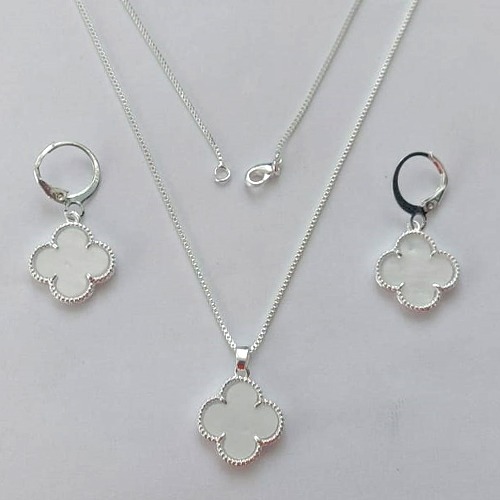 CONJUNTO FOLHEADO A PRATA COM 50 MILÉSIMOS  + VERNIZ DIAMOND CORRENTE VENEZIANA 45CM PINGENTE VANM CLEEF MADRE ´PÉROLA 12MM E  BRINCOS COM ARGOLA DE PRESSÃO TREVO MADRE PÉROLA 12MM (PRA401) PRCJ000086