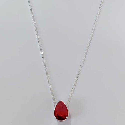 GARGANTILHA FOLHEADA A PRATA COM 50 MILÉSIMOS + VERNIZ DIAMOND CORRENTE CADEADO 45CM ZIRCÔNIA VERMELHA 10X14MM FECHO LAGOSTA PRGG001090