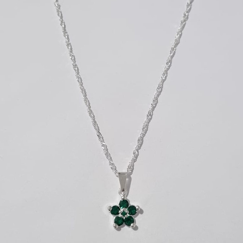GARGANTILHA FOLHEADA A PRATA COM 50 MILÉSIMOS + VERNIZ DIAMOND CORRENTE VENEZIANA 45CM PINGENTE FLOR COM PEDRAS EM ZIRCÔNIAS VERDE 12MM PRGG001112