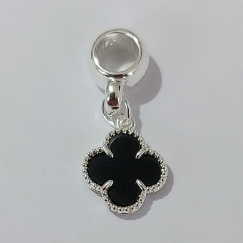 BERLOQUE FOLHEADO A PRATA COM 50 MILÉSIMOS + VERNIZ DIAMOND TREVO PRETO 10MM (UNIDADE) PRBQ000145