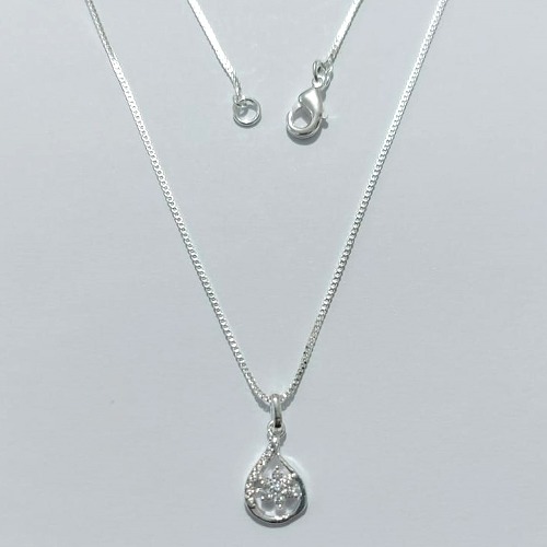 GARGANTILHA FOLHEADA A PRATA COM 50 MILÉSIMOS + VERNIZ DIAMOND CORRENTE VENEZIANA PINGENTE GOTA COM FLOR EM MICRO ZIRCÔNIAS 8MM PRGG001206