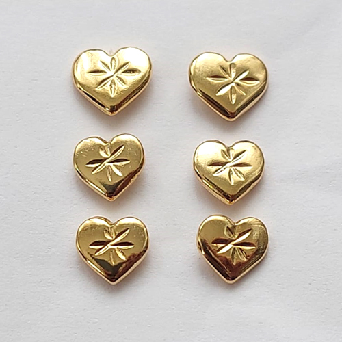 TRIO DE BRINCO FOLHEADO A OURO COM 5 MILÉSIMOS + VERNIZ DIAMOND TRIO FORMATO CORAÇÃO - BRINCO DE PINO (OURO023) - OUBR000092