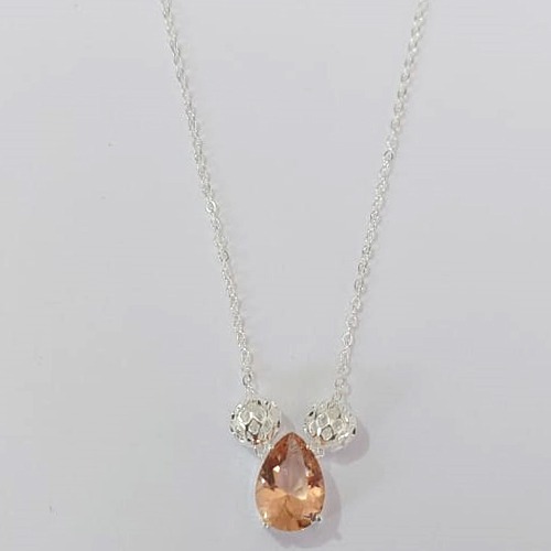 GARGANTILHA FOLHEADA A PRATA COM 50 MILÉSIMOS + VERNIZ DIAMOND CORRENTE CADEADO 45CM + EXTENSOR PINGENTE BOLINHAS VAZADAS E ZIRCÔNIA SALMÃO 10X14MM PRGG001258