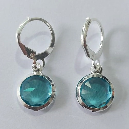 BRINCO FOLHEADO A PRATA COM 50 MILÉSIMOS + VERNIZ DIAMOND ARGOLA DE PRESSÃO COM ZIRCÔNIA VERDE CLARO 11MM PRBR001029