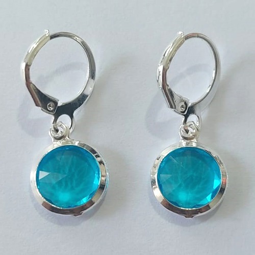BRINCO FOLHEADO A PRATA COM 50 MILÉSIMOS + VERNIZ DIAMOND ARGOLA DE PRESSÃO COM ZIRCÔNIA AZUL 11MM PRBR001030