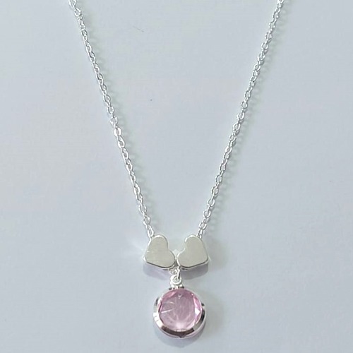 GARGANTILHA FOLHEADA A PRATA COM 50 MILÉSIMOS + VERNIZ DIAMOND CORRENTE CADEADO 45CM + EXTENSOR PINGENTE ZIRCÔNIA ROSA 11MM E DOIS PINGENTES PRATAS PRGG001325