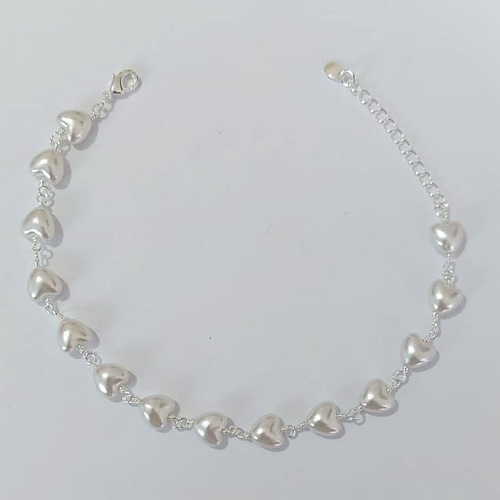 PULSEIRA FOLHEADA A PRATA COM 50 MILÉSIMOS + VERNIZ DIAMOND 19CM FORMATO CORAÇÃO EM PÉROLAS FECHO LAGOSTA + EXTENSOR PRPS001001
