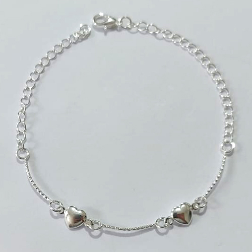 PULSEIRA FOLHEADA A PRATA COM 50 MILÉSIMOS + VERNIZ DIAMOND 18CM COM CORAÇÕES LISOS PRPS001009