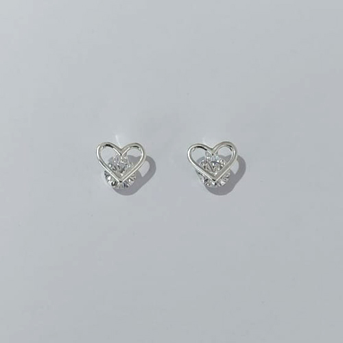 BRINCO FOLHEADO A PRATA COM 50 MILÉSIMOS + VERNIZ DIAMOND PINO CORAÇÃO COM ZIRCÔNIA 8MM PRBR001058