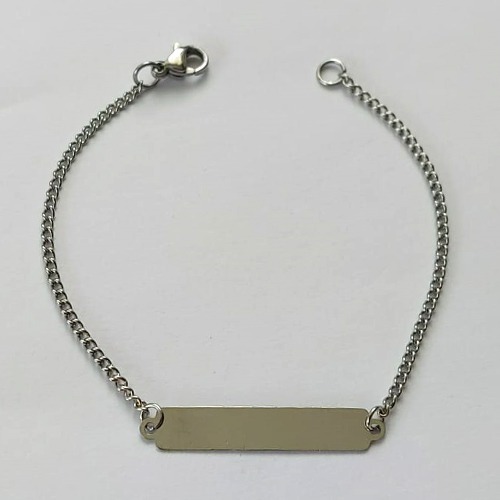 PULSEIRA EM AÇO INOXIDÁVEL - (AÇO01) PULSEIRA INFANTIL COM PLAQUINHA PARA GRAVAÇÃO - TAMANHO 15CM - FECHO LAGOSTA - COMPOSIÇÃO: AÇO INOXIDÁVEL - ACPS000520