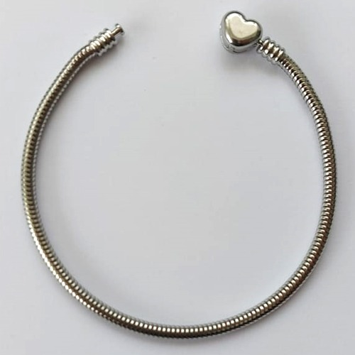 PULSEIRA EM AÇO INOXIDÁVEL - PULSEIRA TIPO PANDORA COM FECHO CORAÇÃO - TAMANHO 20CM - COMPOSIÇÃO: AÇO INOXIDÁVEL "ATENÇÃO PULSEIRA NÃO COMPATÍVEL COM NOSSOS BERLOQUES AVULSOS" (AÇO1148) ACPS000529