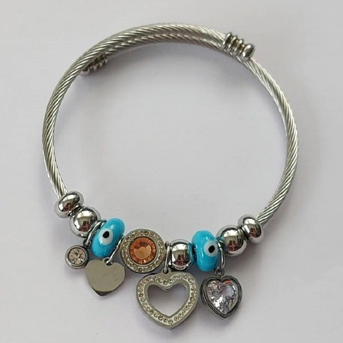 PULSEIRA (BRACELETE) EM AÇO INOXIDÁVEL - PULSEIRA COM BERLOQUES EM CORAÇÕES COM ZIRCÔNIAS E OLHOS GREGOS - ACPS000535
