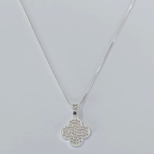 GARGANTILHA FOLHEADA A PRATA COM 50 MILÉSIMOS + VERNIZ DIAMOND CORRENTE VENEZIANA 42CM PINGENTE TREVO COM MICRO ZIRCÔNIAS CRISTAIS 13MM FECHO LAGOSTA PRGG001367