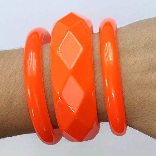 BRACELETE EM ACRÍLICO - KIT COM 3 PULSEIRAS LARANJAS TAMANHO 7CM PRBJ000004