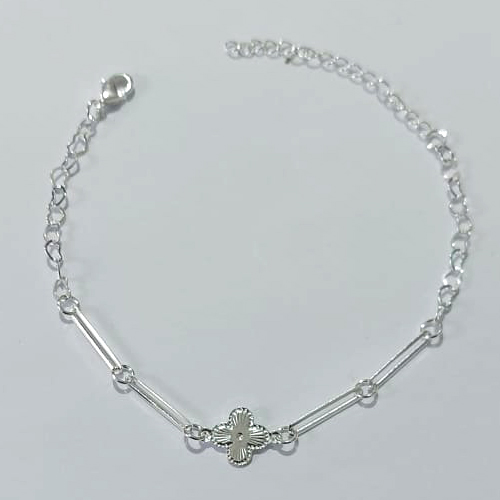 PULSEIRA FOLHEADA A PRATA COM 50 MILÉSIMOS + VERNIZ DIAMOND - PULSEIRA CORRENTE CORAÇÃO COM TREVO - TAMANHO: 16CM + EXTENSOR - FECHO LAGOSTA PRPS001030